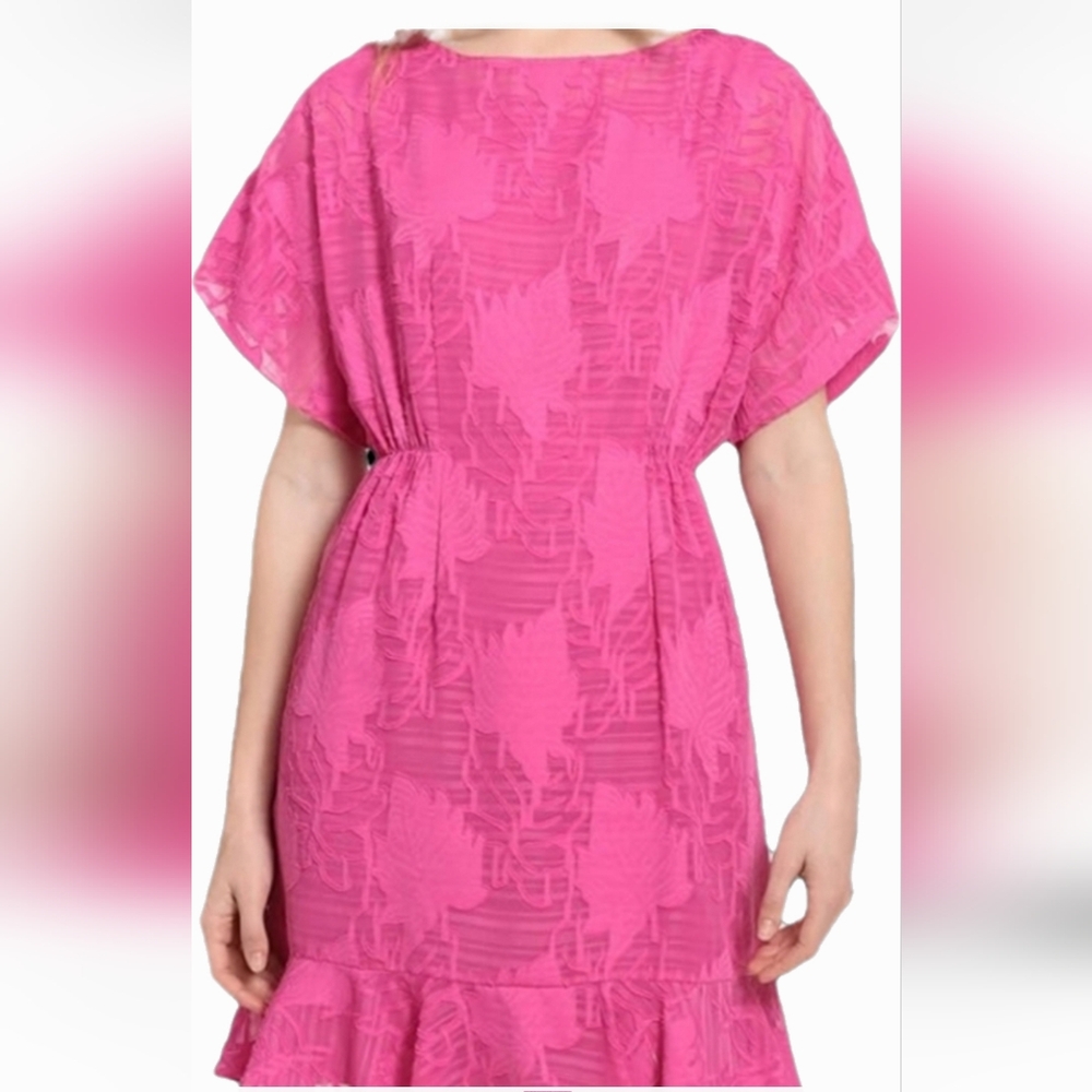NWT ❗️ Donna Morgan size 2 ( small) pink boat neck kimano style ruffles sleve dr